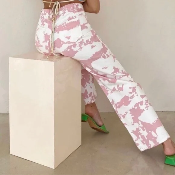 1 LEFT! Pink Ivory Cow Print High Rise Wide Leg 4 Pocket Denim Jeans - Picture 3 of 5